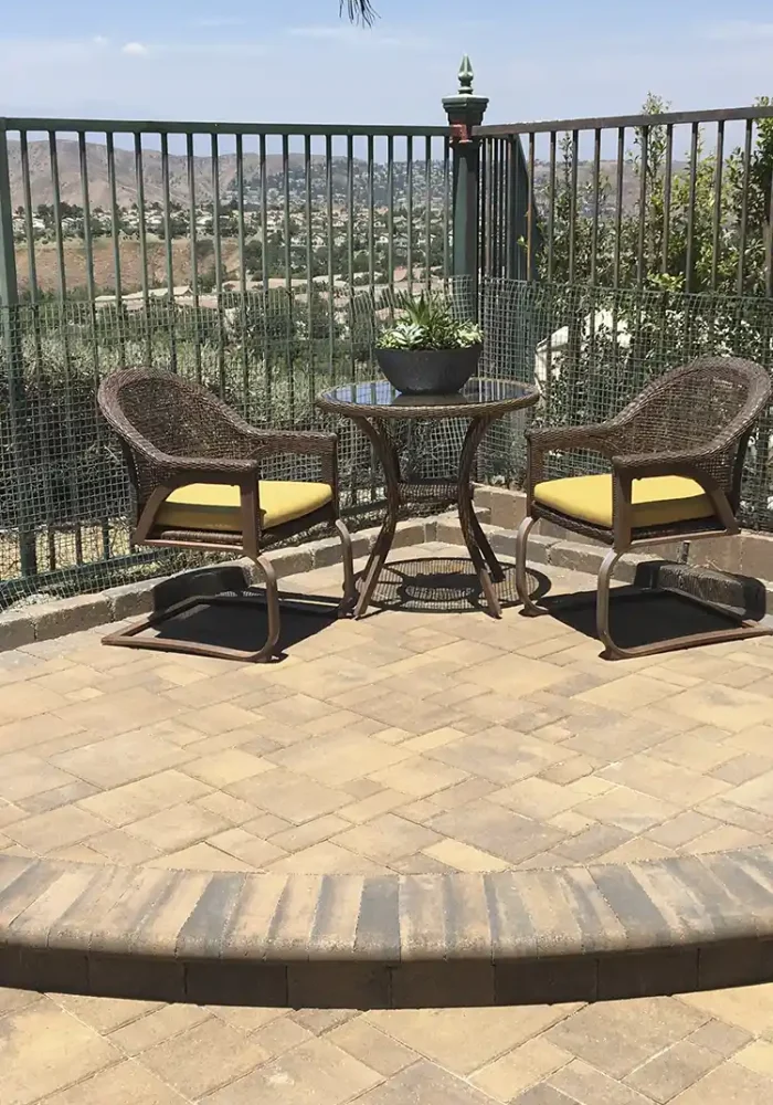 img-back-pavers-steps-2-mobile